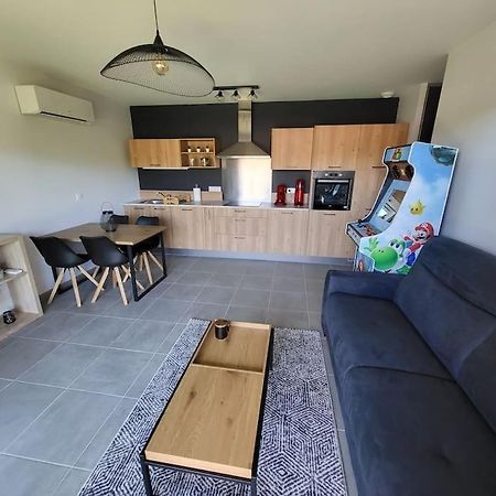 Rez-De-Jardin De Maison Avec Spa Et Borne D'Arcade Aurillac Eksteriør billede